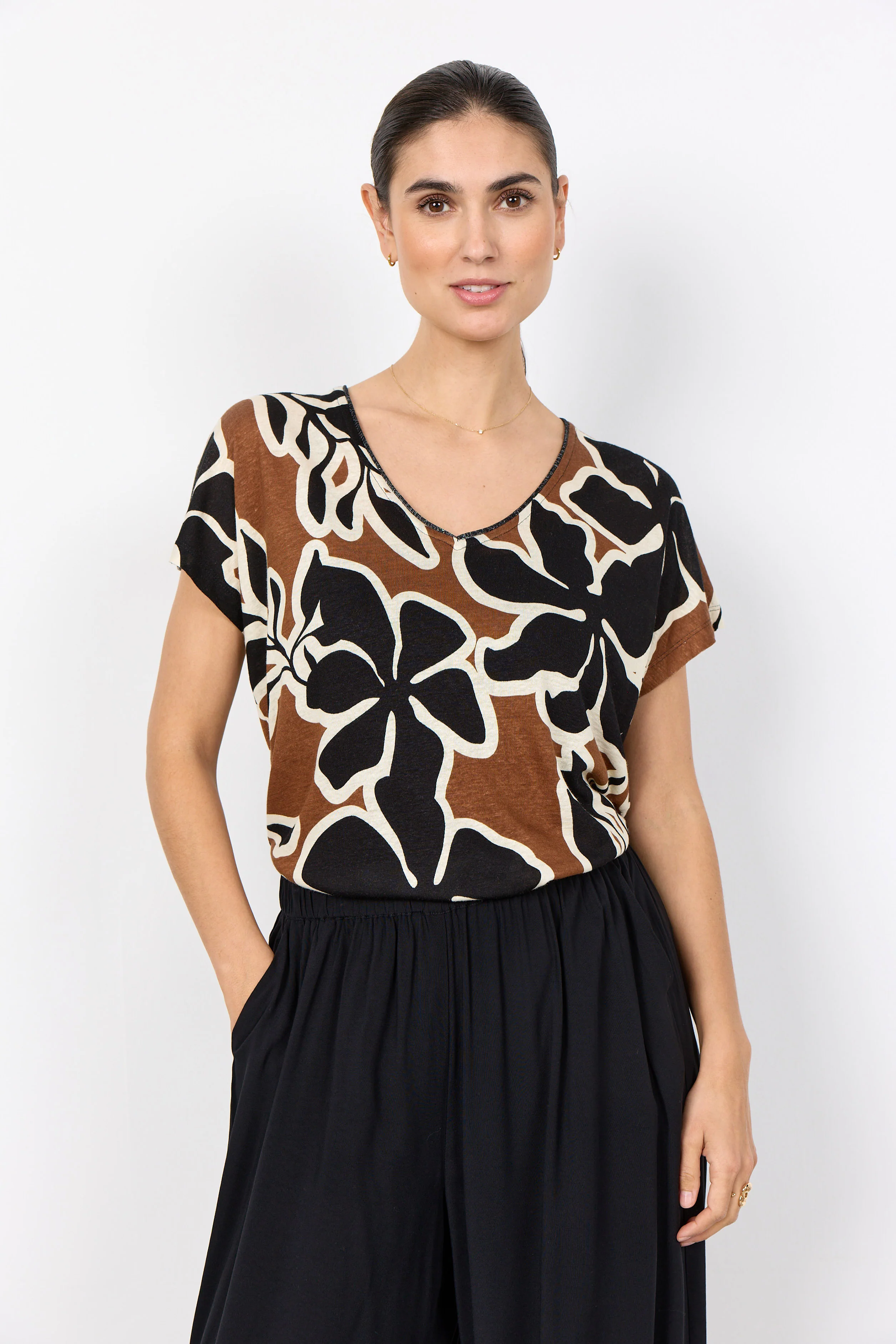 Fiola Linen Blend T-Shirt- Toffee Combi - Image 2