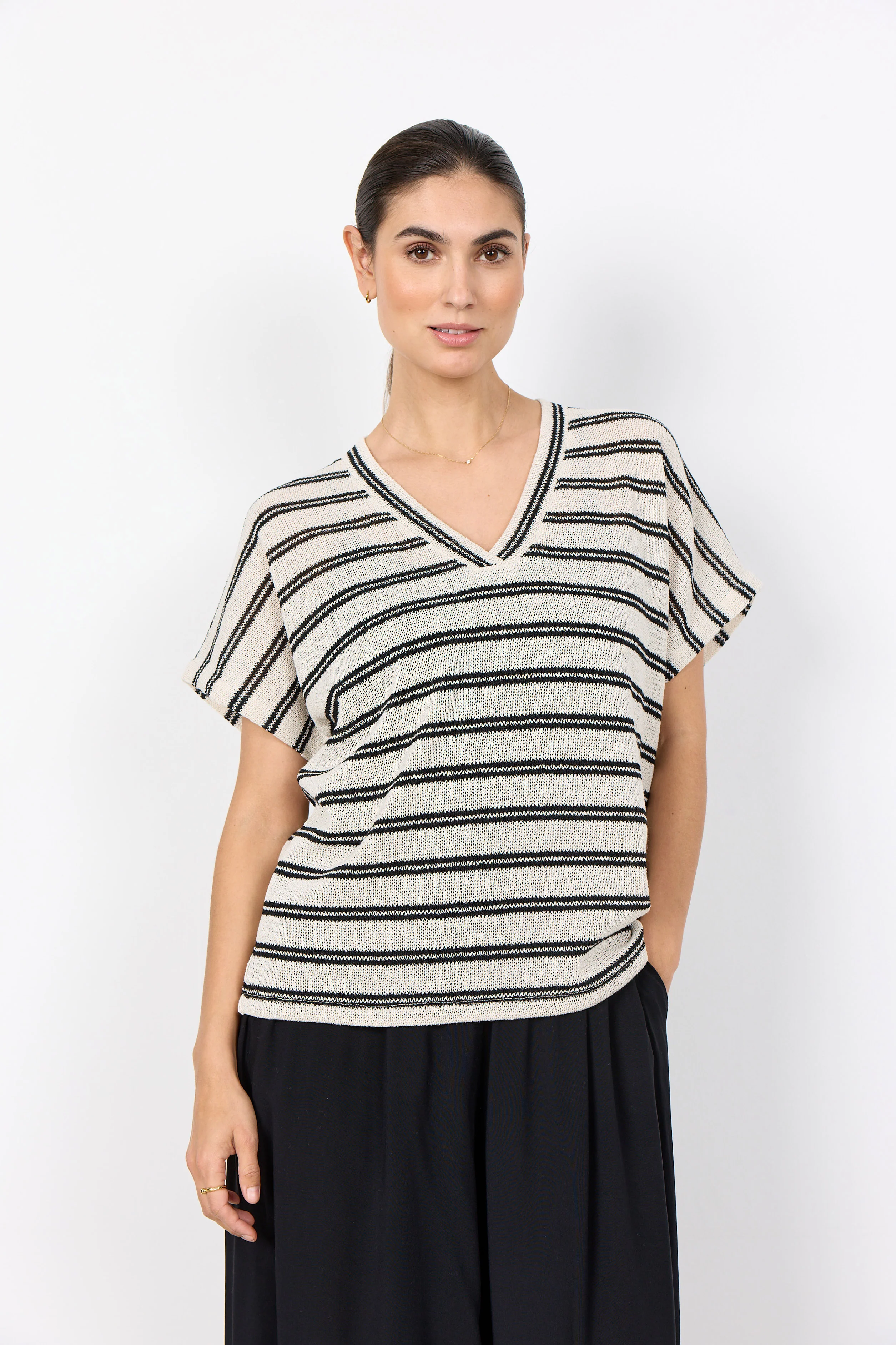 Frey Knitted T-Shirt - Black Combi - Image 2