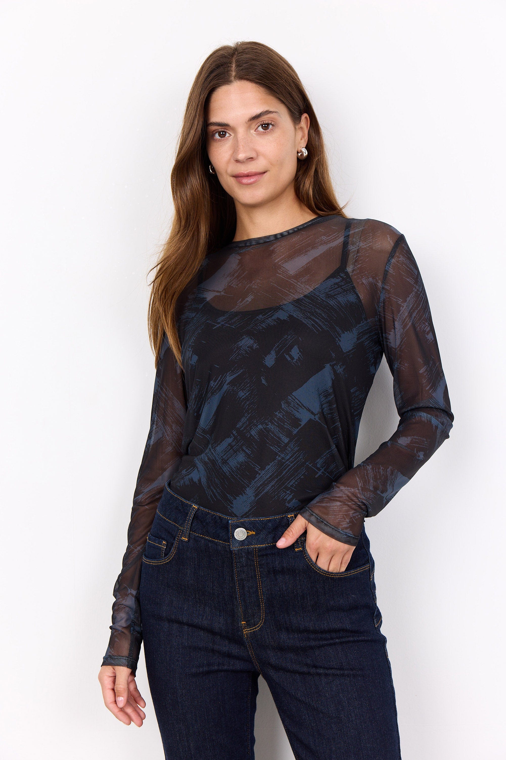 Iliane Printed Long Mesh Top - Iron Grey - Image 2