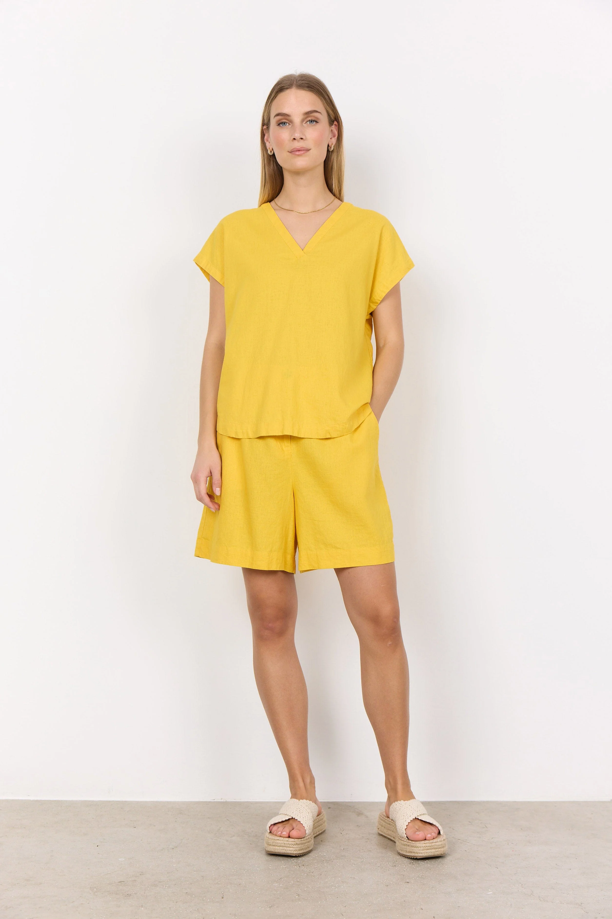 Ina Linen Blend T-Shirt - Golden Yellow - Image 3
