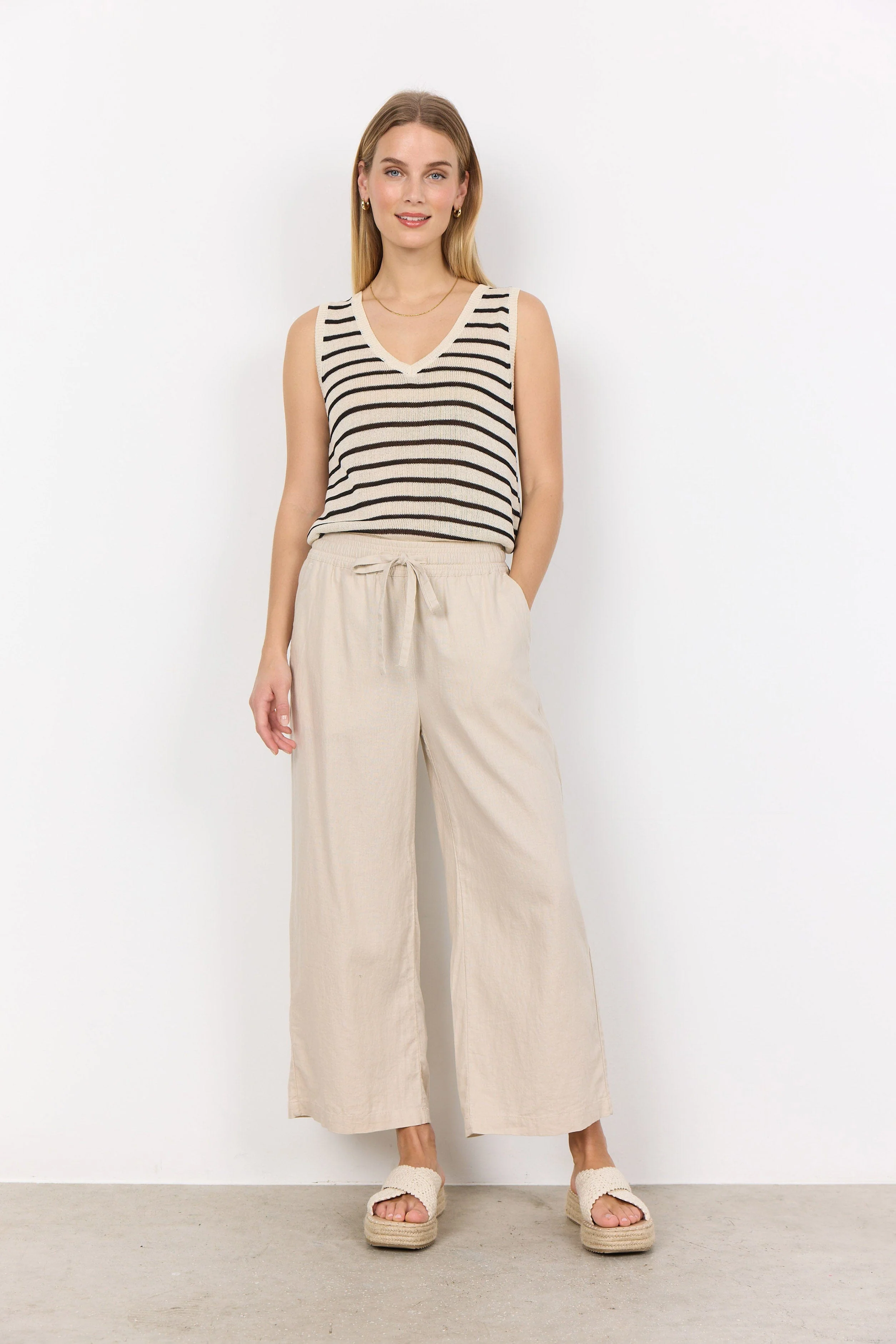 Ina Linen Blend Trousers - Sand - Image 3