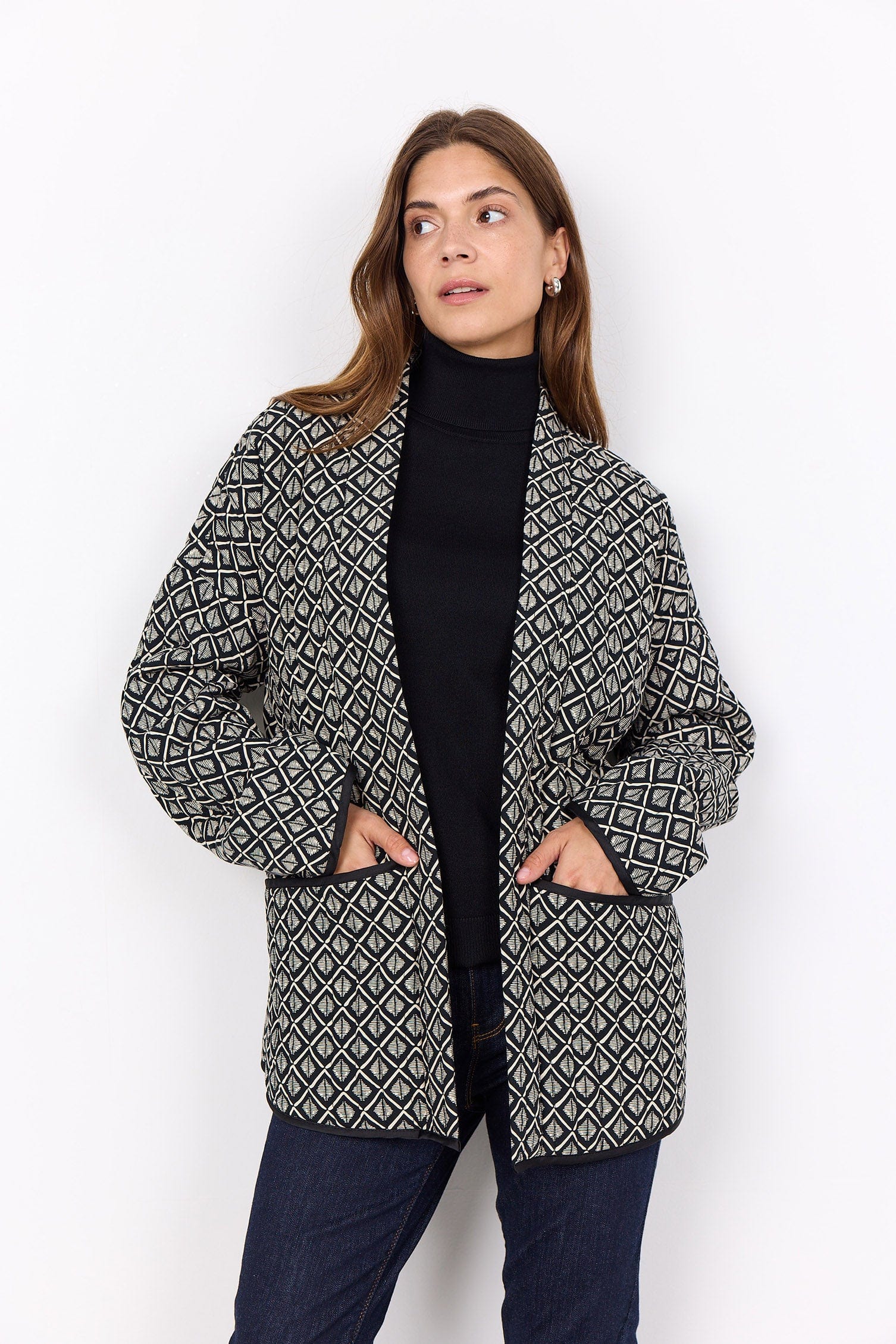 Isola Geometric Quilted Jacket - Black Combi - Image 2