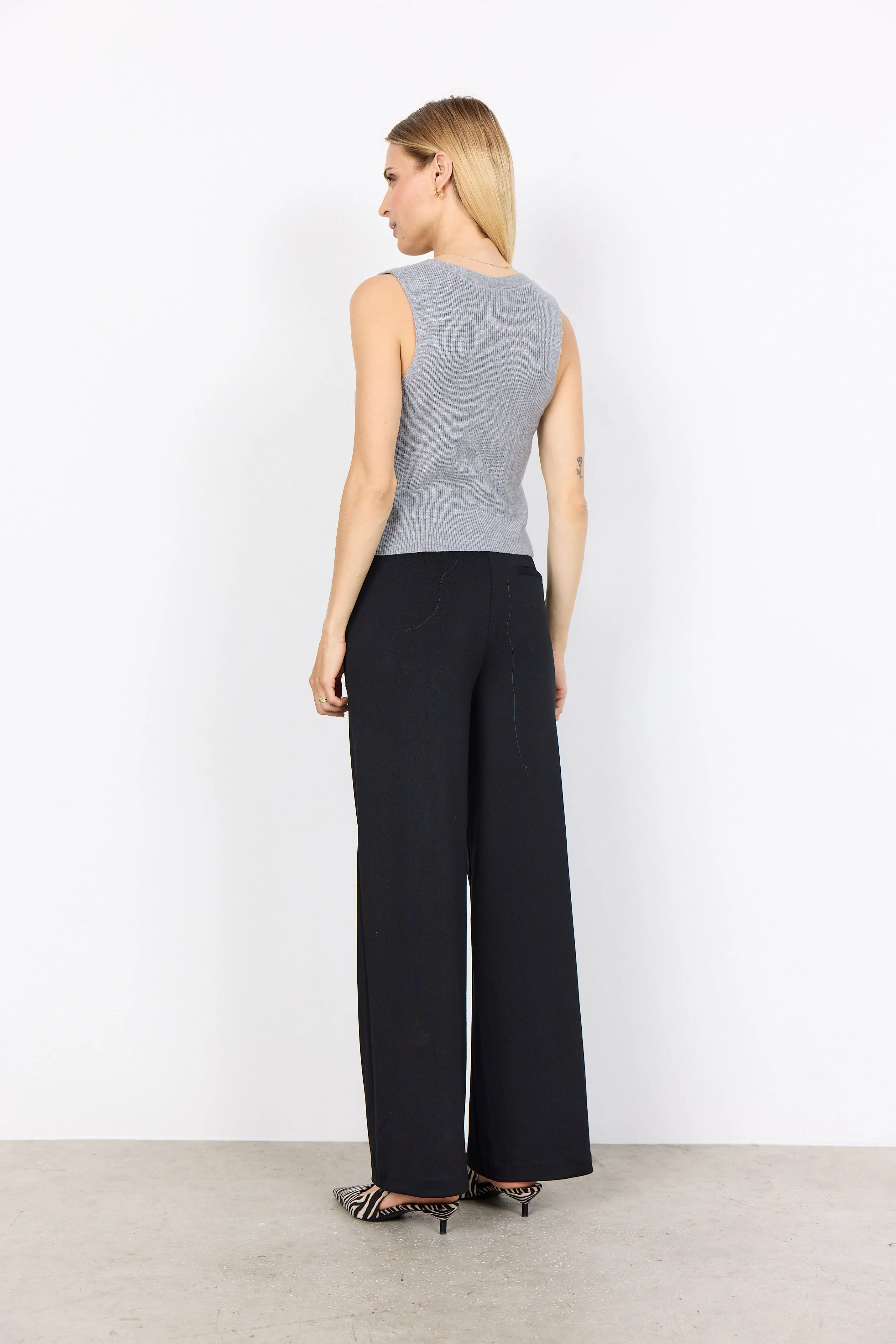 Kanita Knit Waistcoat - Mid Grey Melange - Image 4