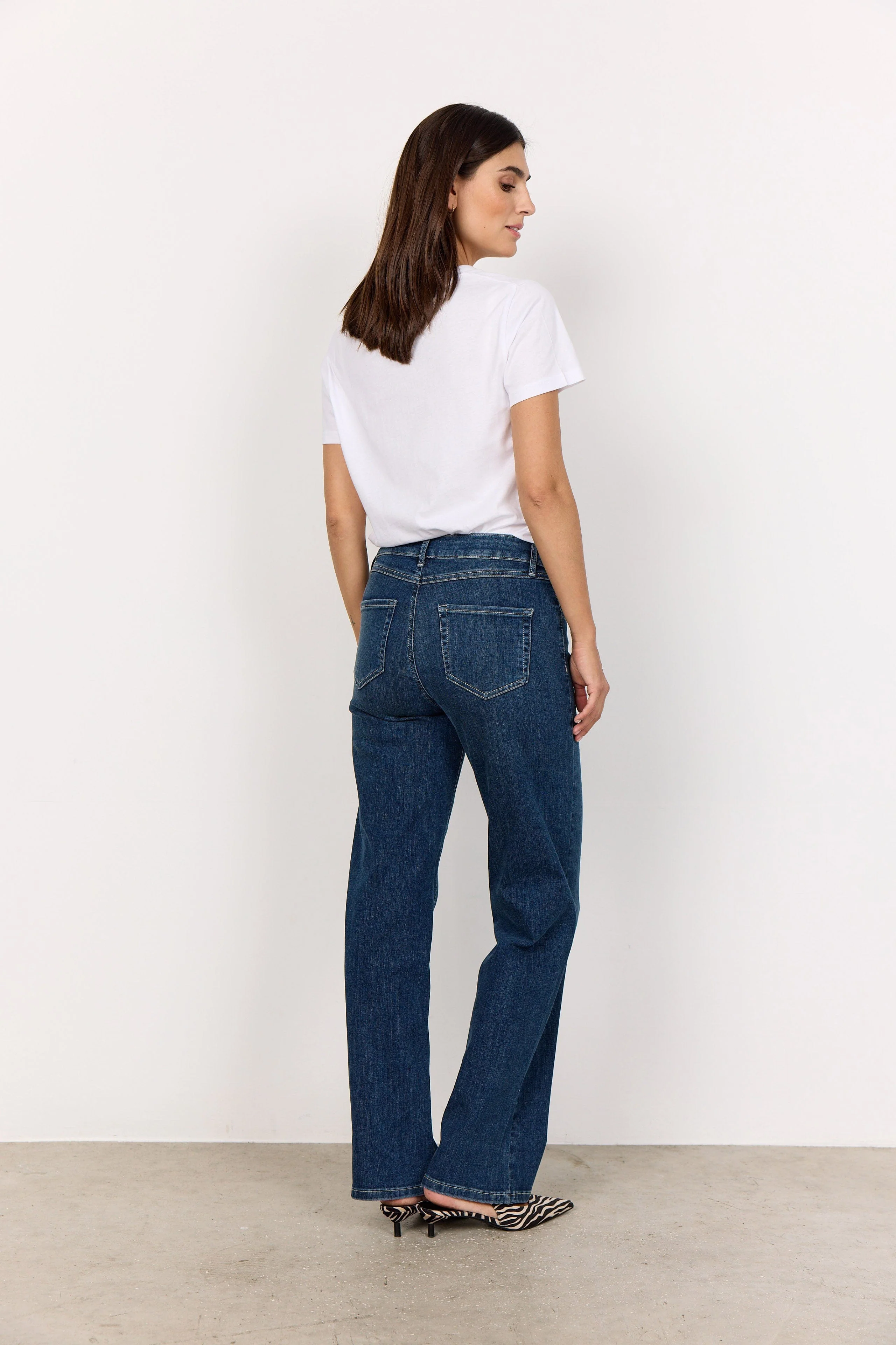 Kimberly 34-B Straight Leg Jeans - Dark Blue Denim - Image 3
