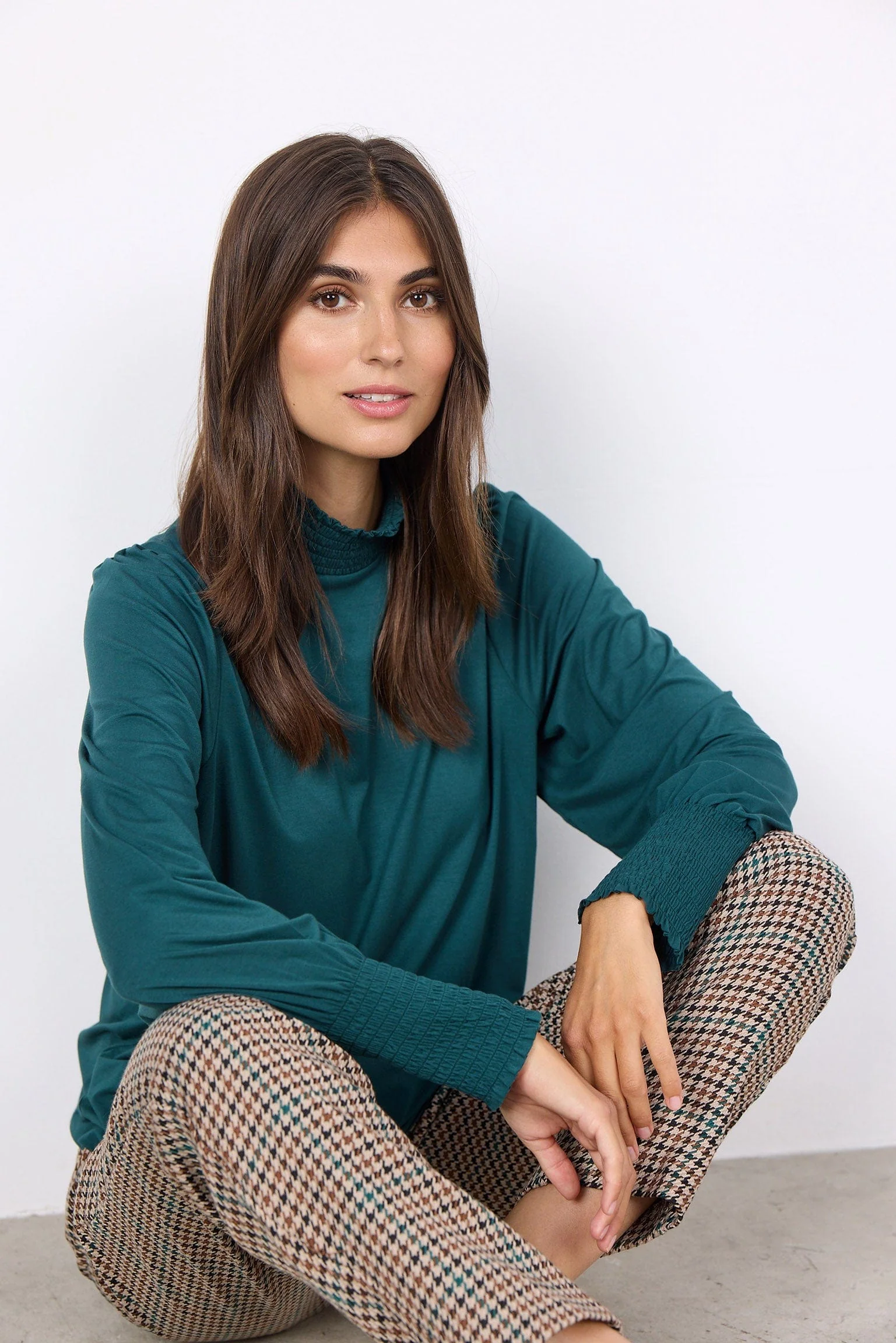 Marica Shirred Detail Top - Shady Green - Image 5