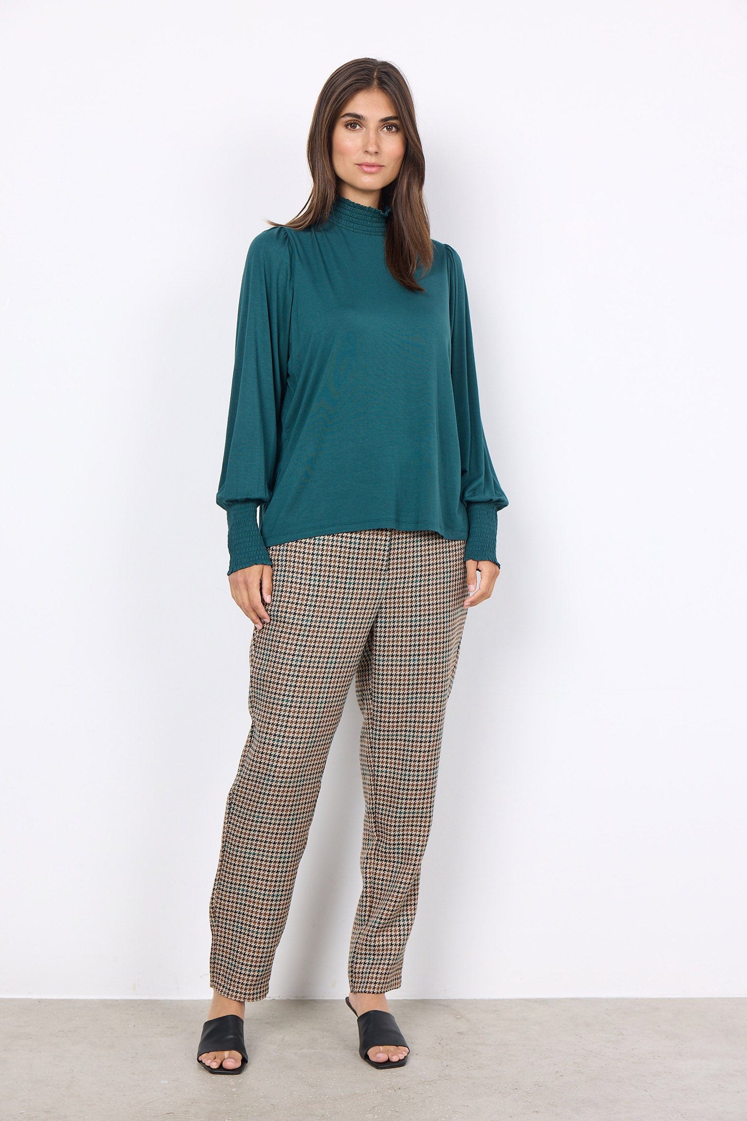 Marica Shirred Detail Top - Shady Green - Image 6