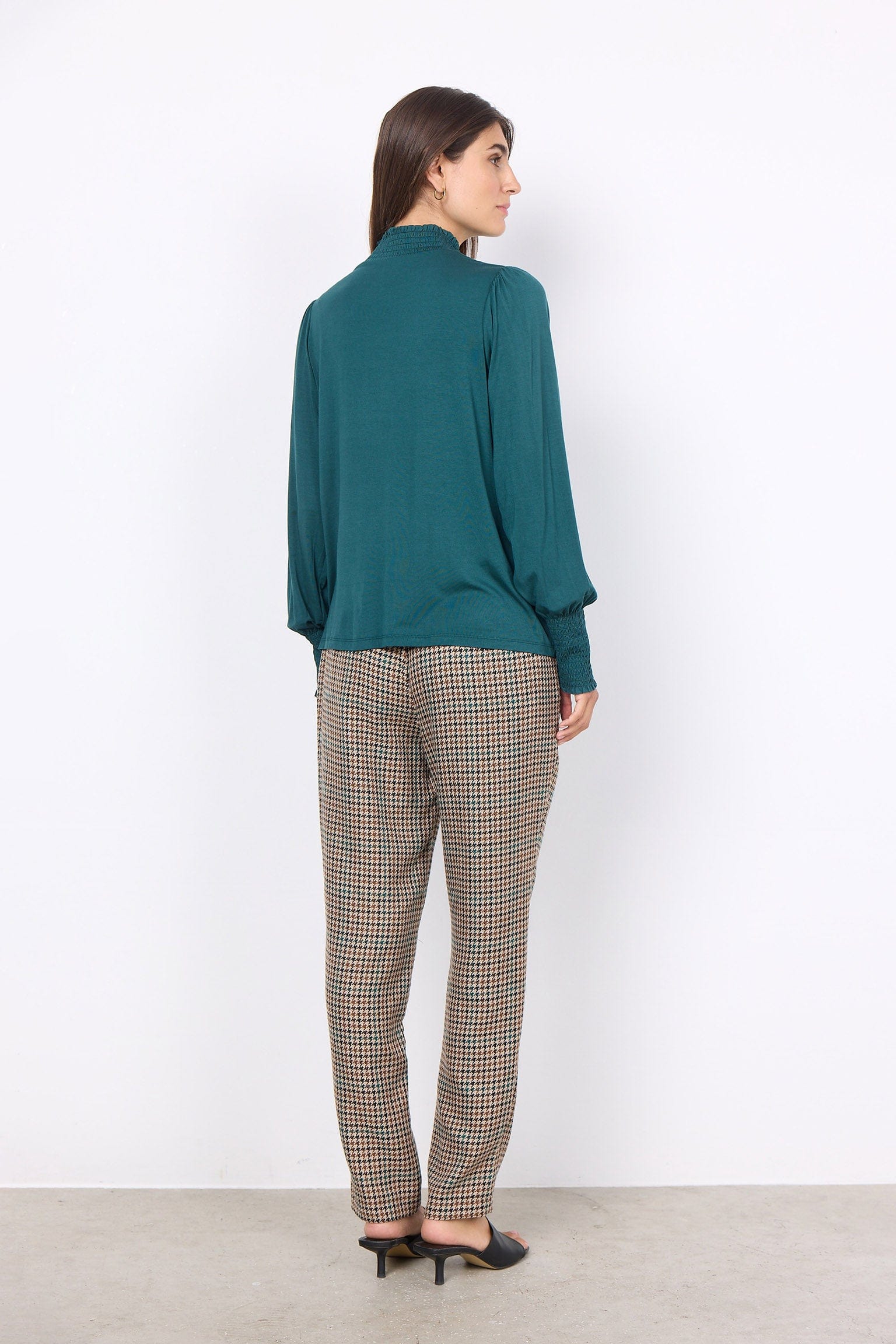 Marica Shirred Detail Top - Shady Green - Image 7