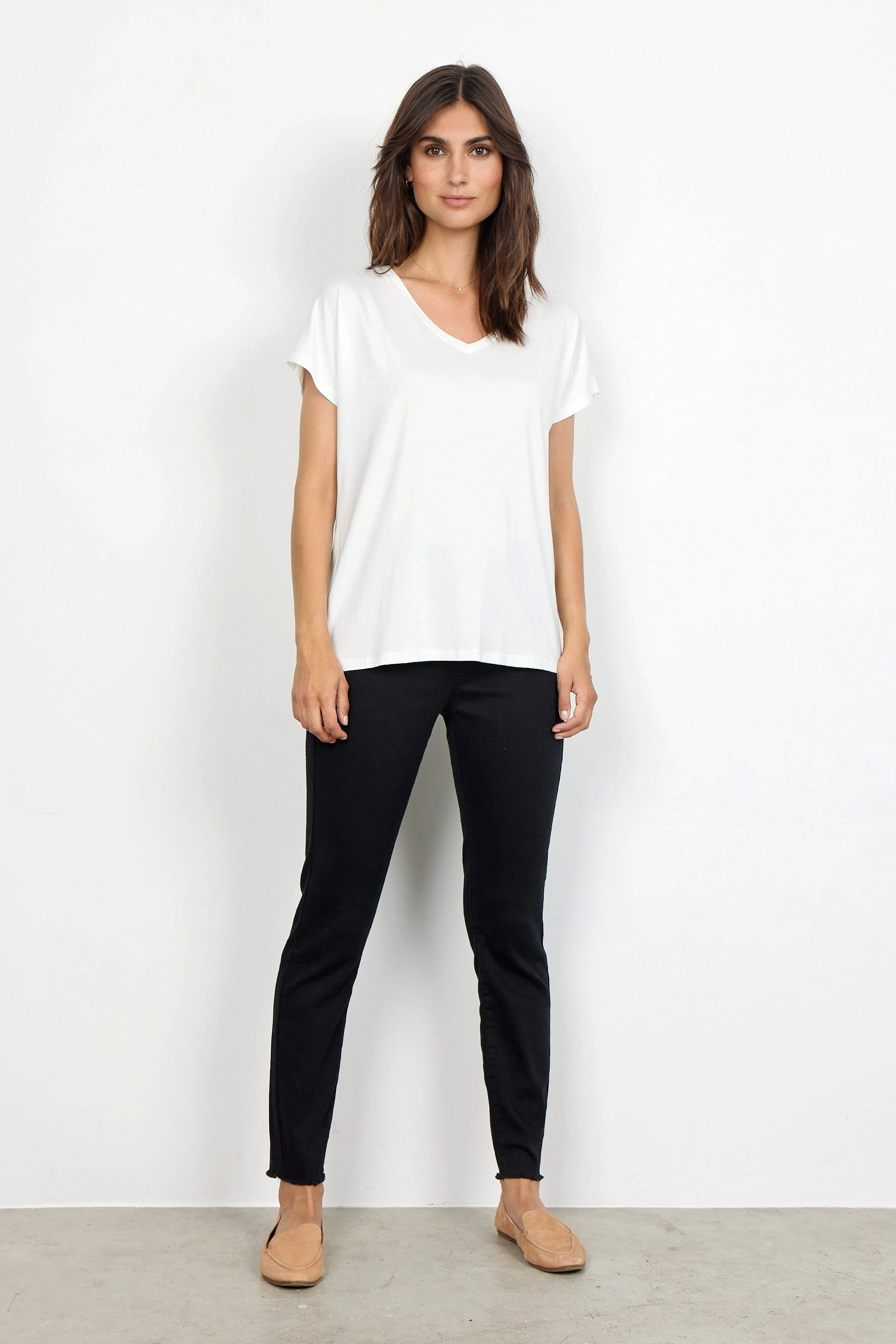 Marica T-Shirt - Off White - Image 5