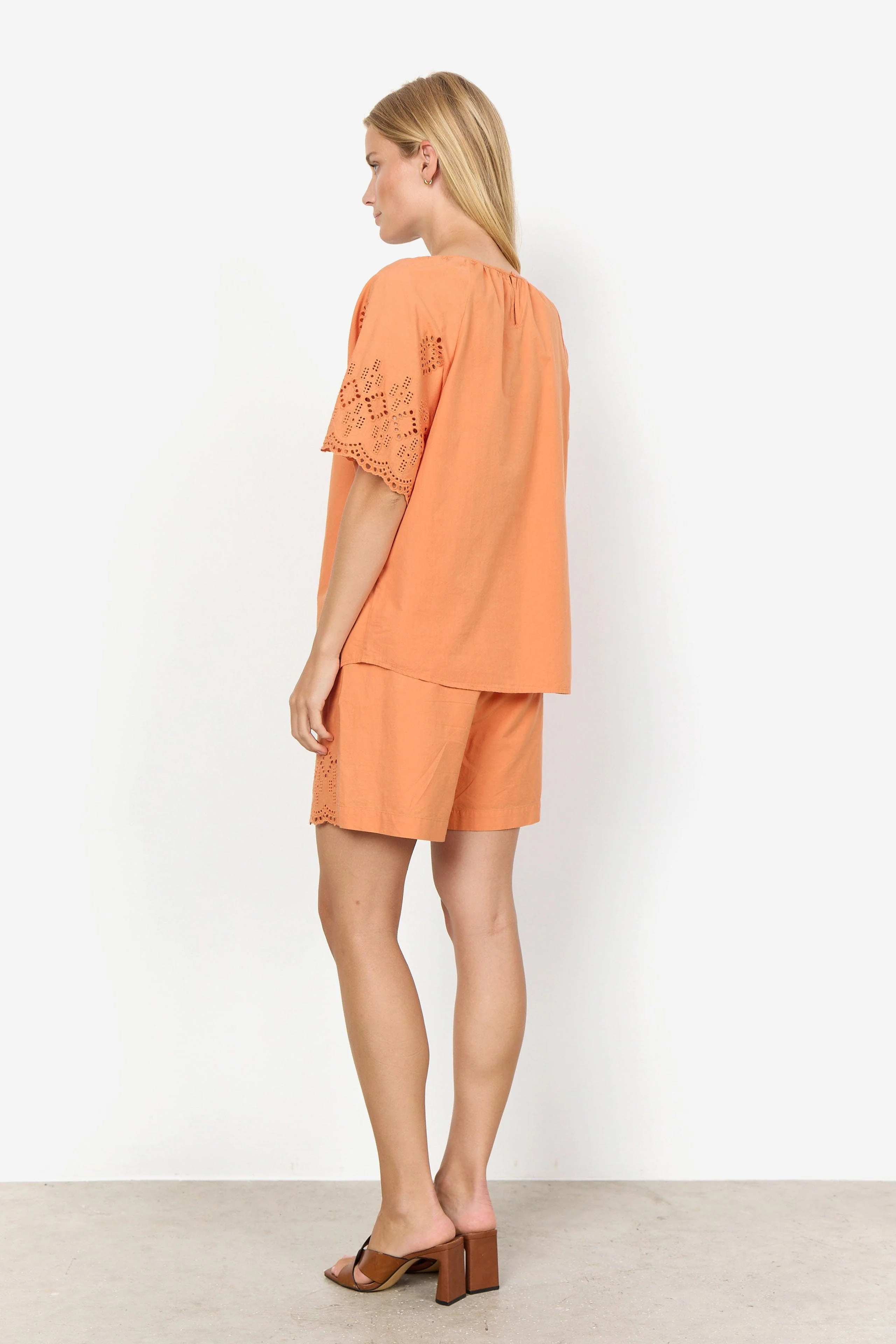 Milly Broderie Anglaise Detail Top - Papaya - Image 4