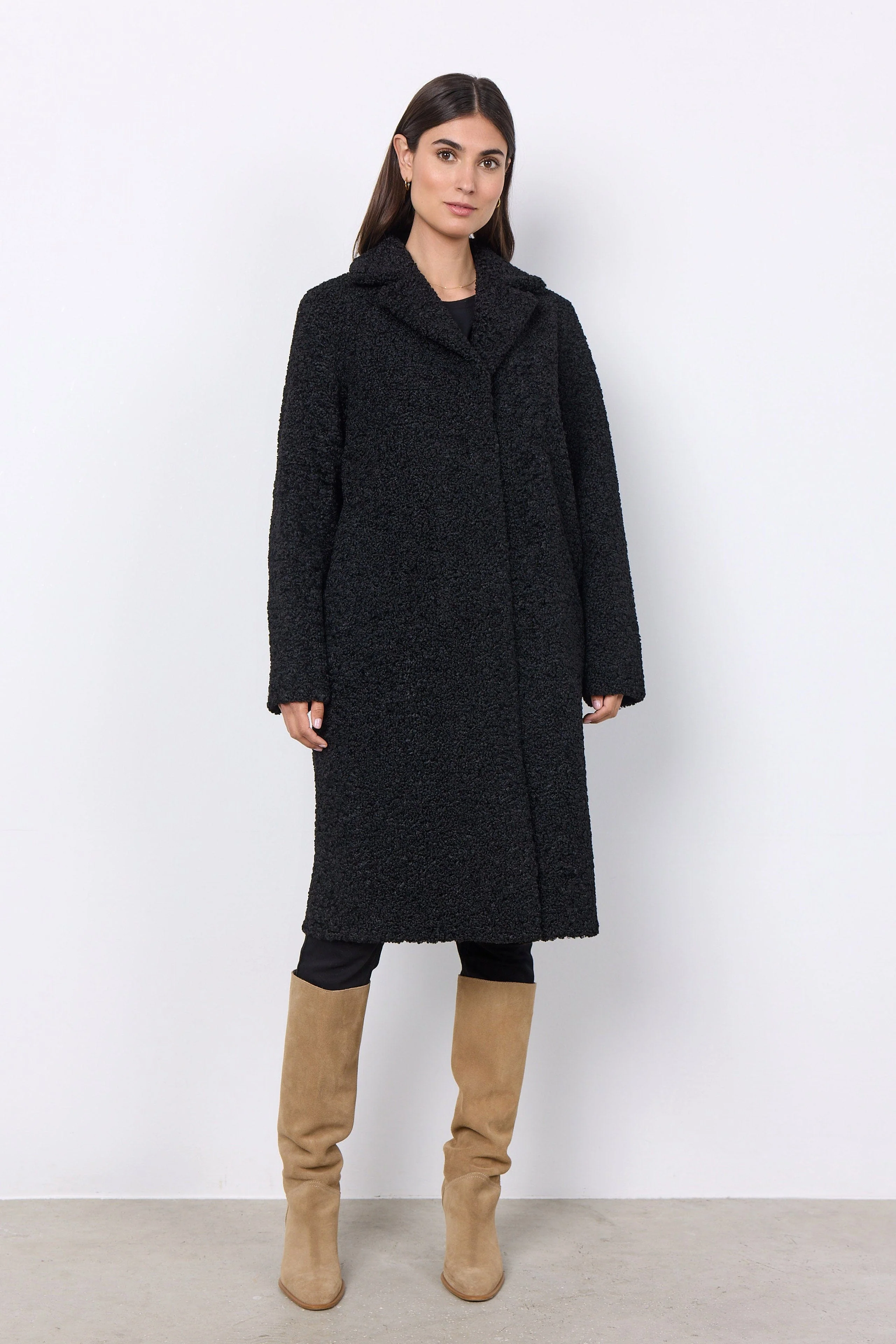 Mukite Teddy Coat - Black - Image 2