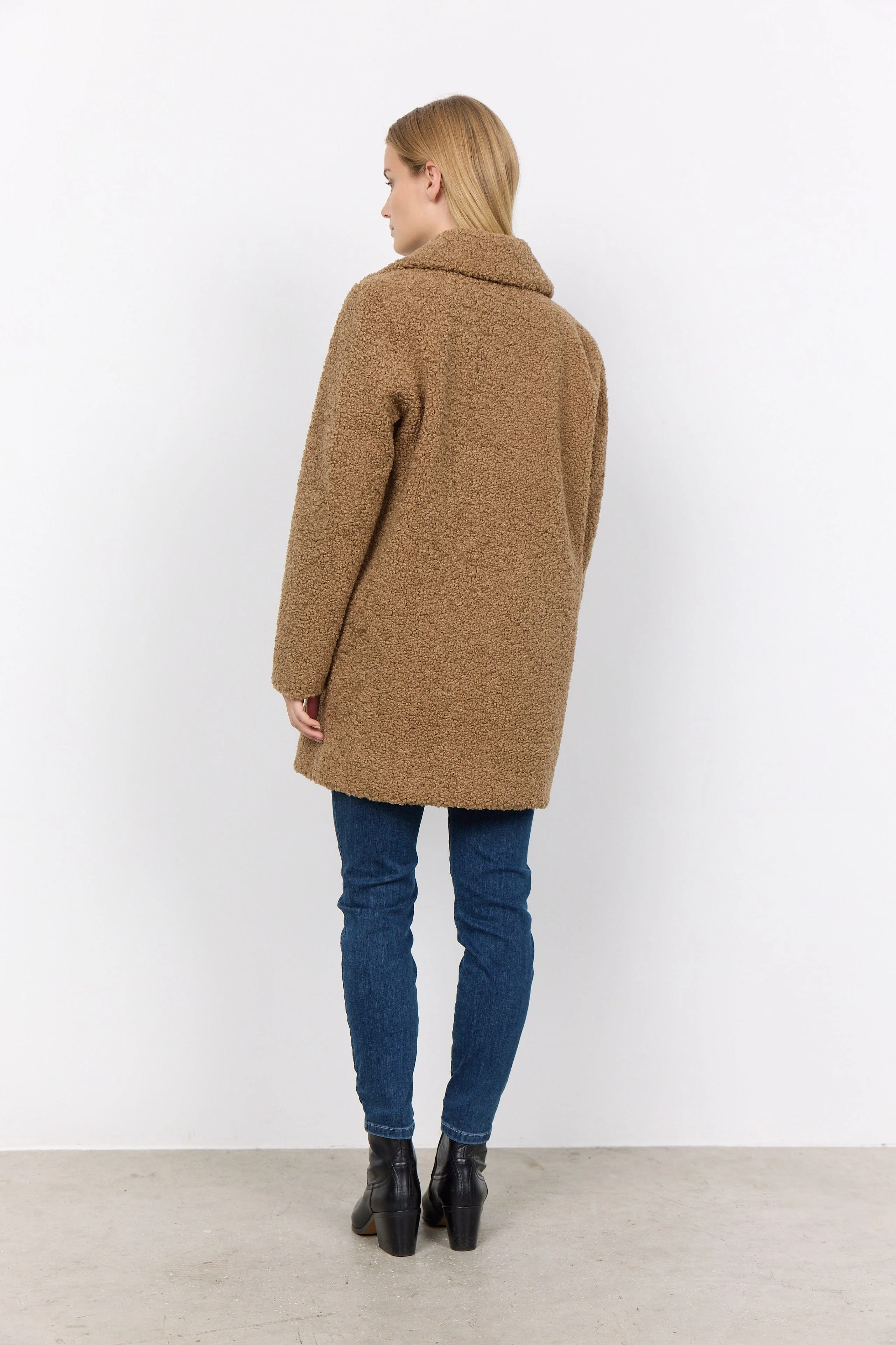 Mukite Teddy Doubled Breasted Coat - Desert Brown - Image 4