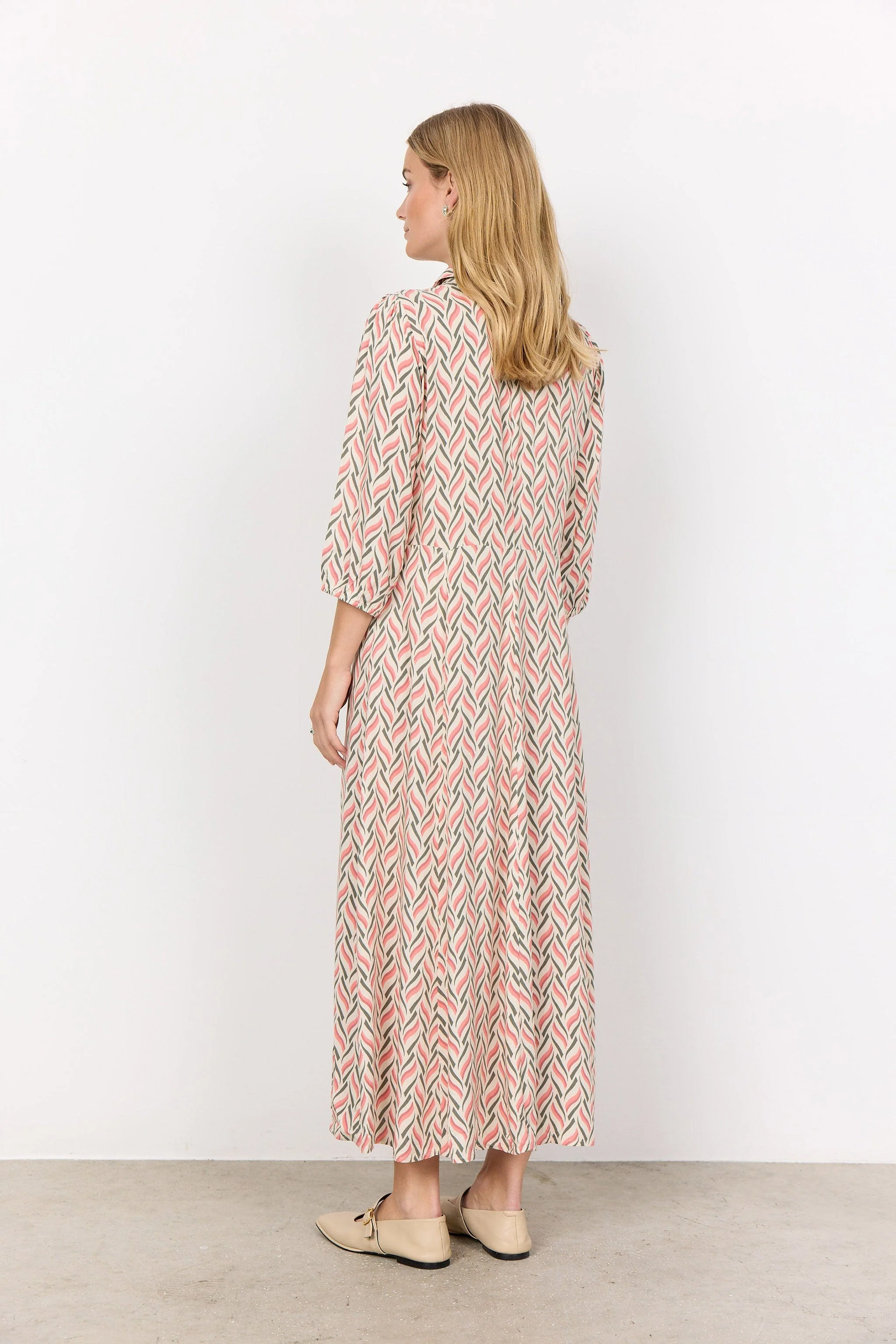 Penny Geo Print Midi Dress - Peach Pink Combi - Image 4