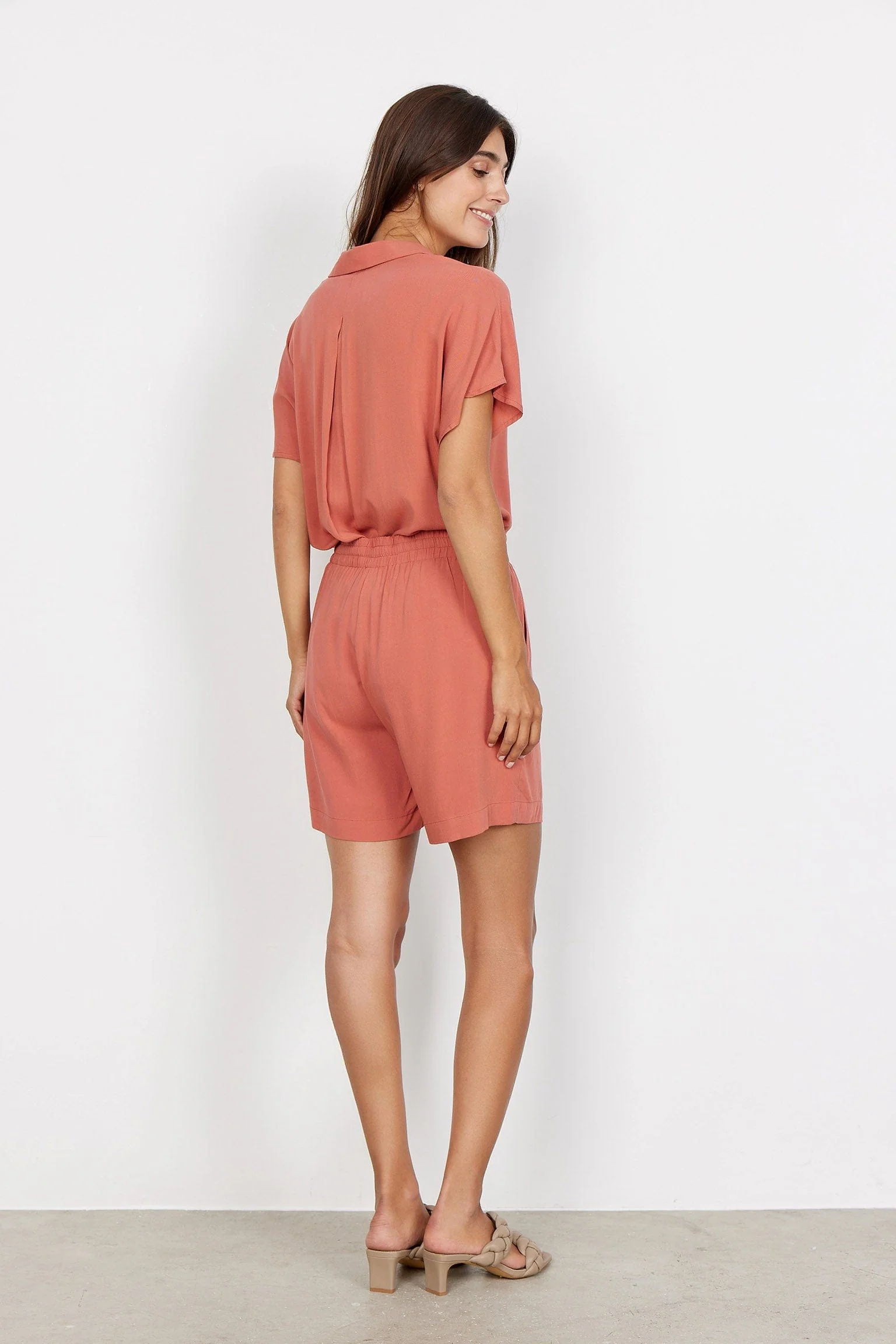 Radia Elasticated Waist Shorts - Dusty Red - Image 4