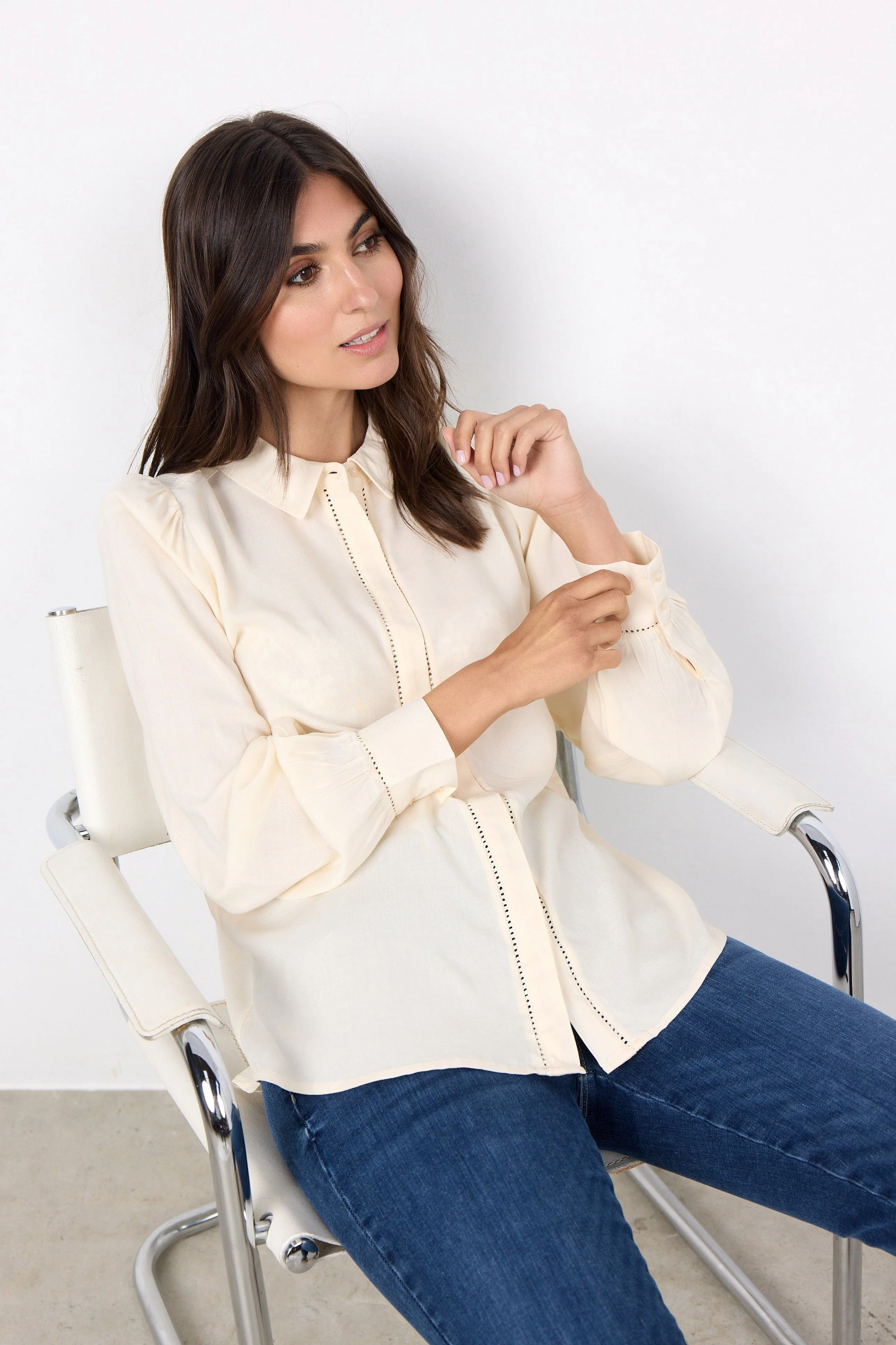 Radia Shirt - Cream - Image 5