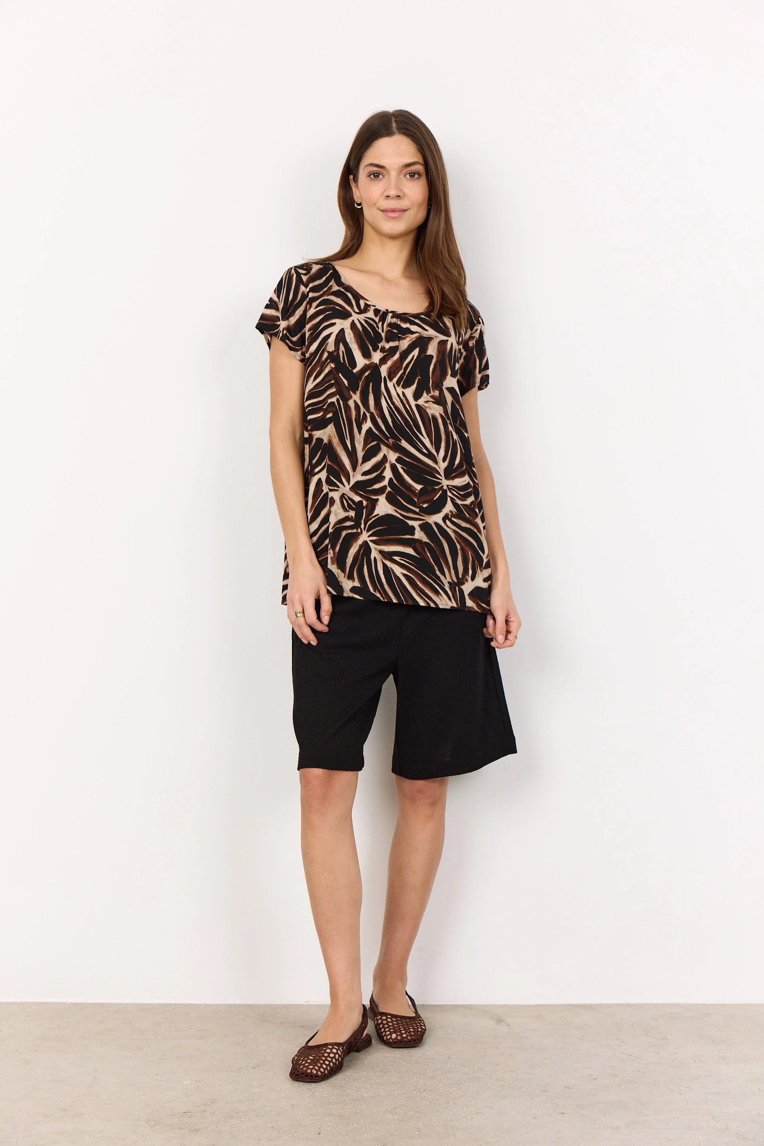 Roksana Leaf Print Blouse - Hot Fudge Combi - Image 3