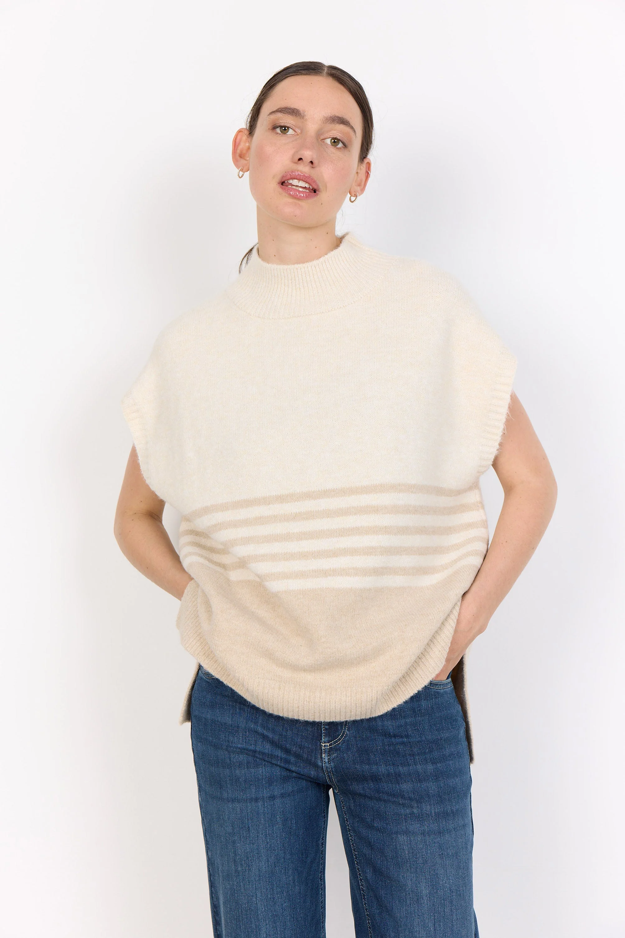 Selvi Knitted Drop Shoulder Jumper - Sand Melange Combi - Image 4