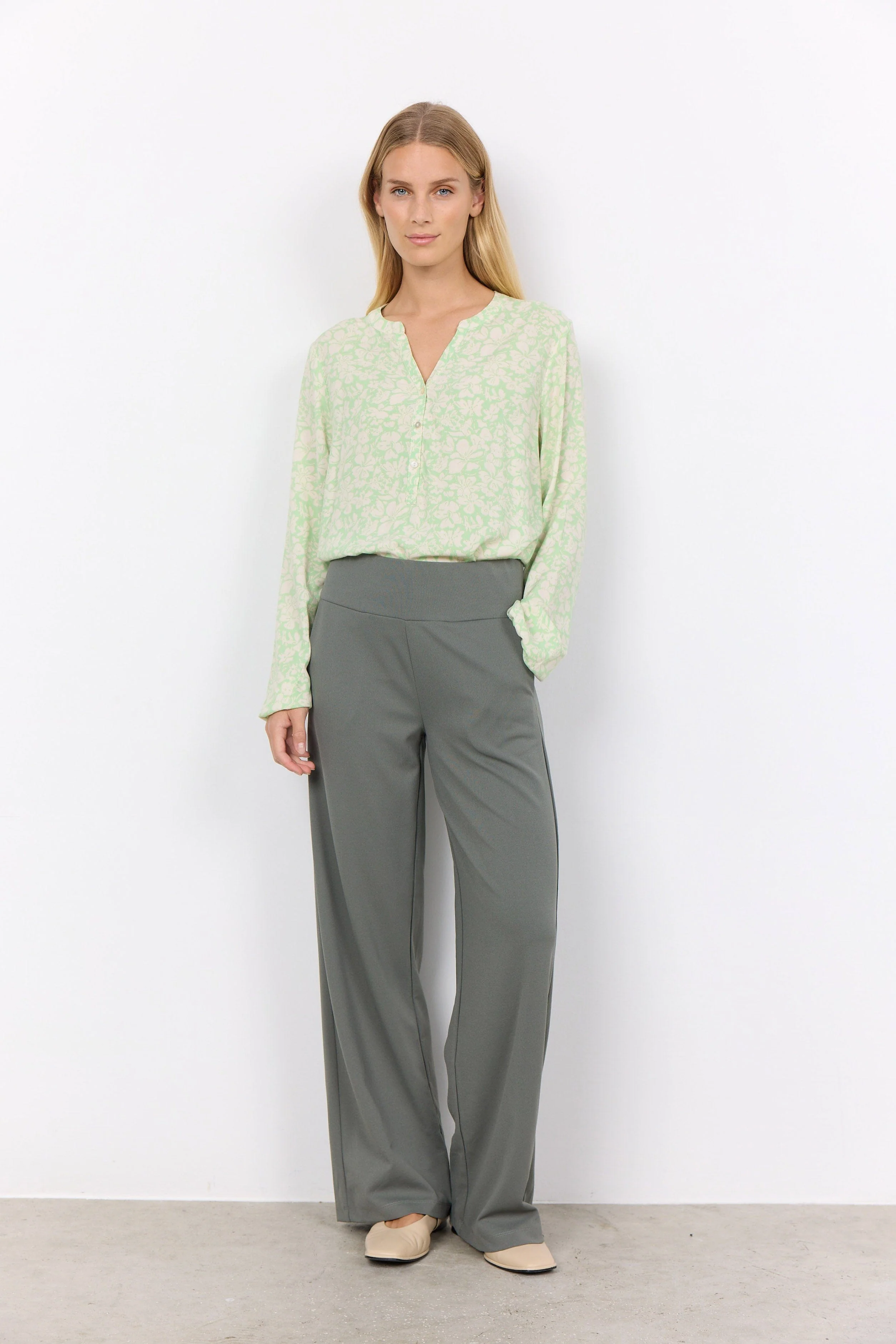 Siham Wide Leg Elastic Waist Trousers - Misty - Image 4