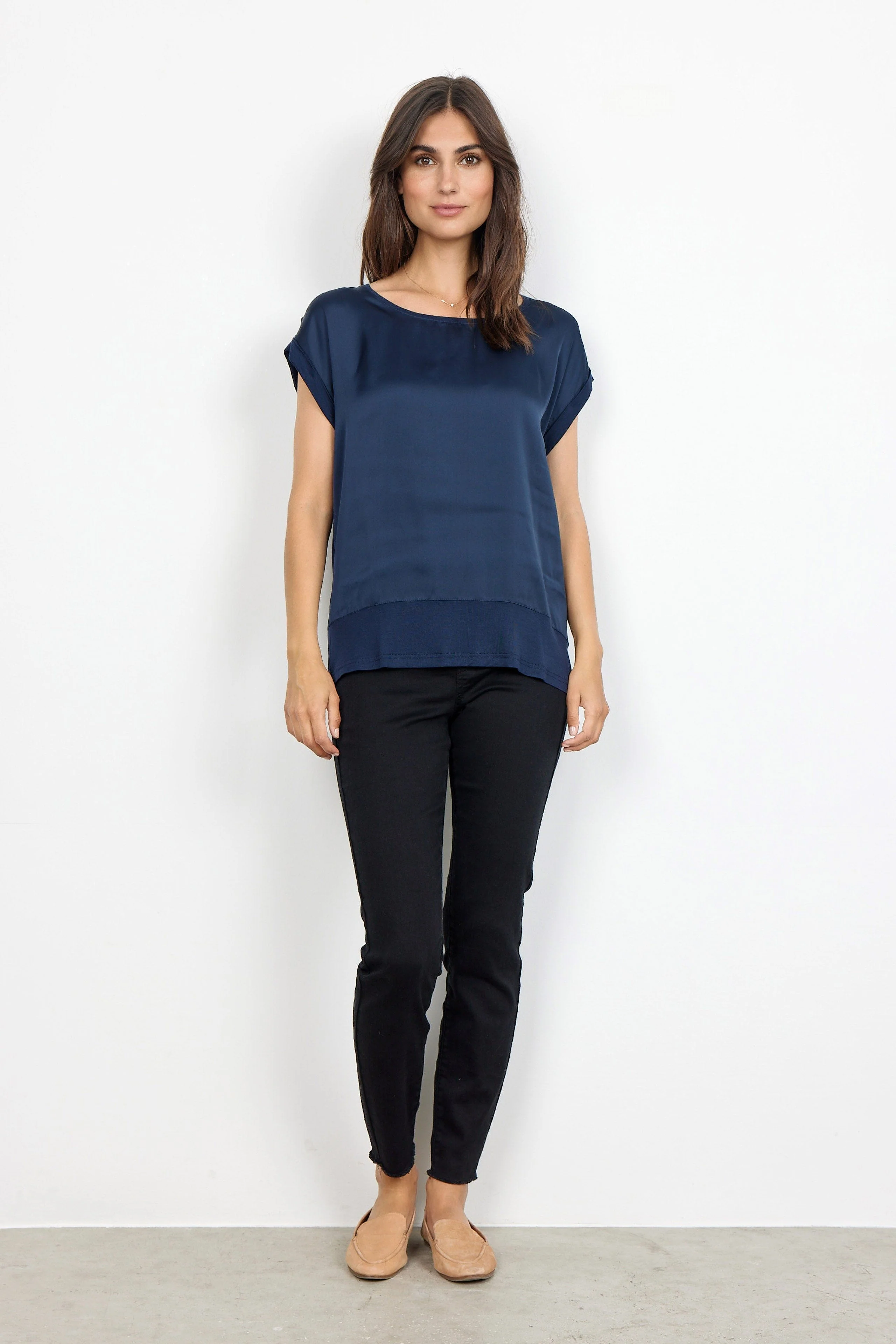 Thilde T-Shirt - Navy - Image 6
