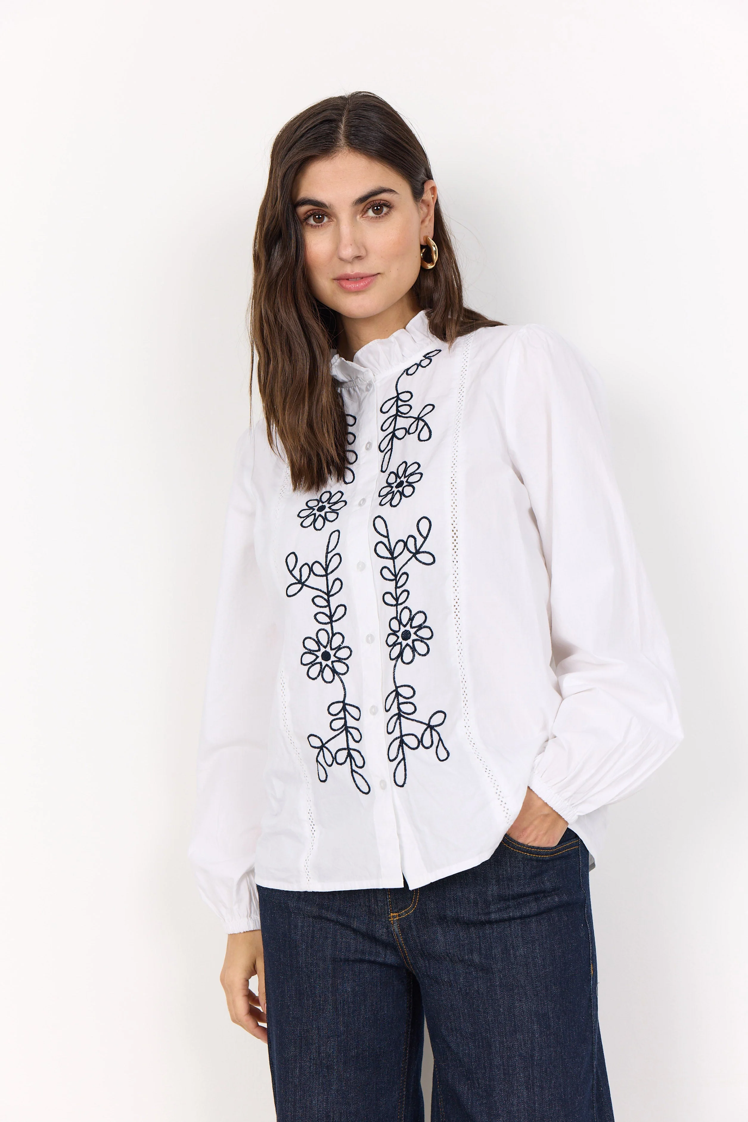 Vinca Embroidered Shirt - White/Black - Image 3
