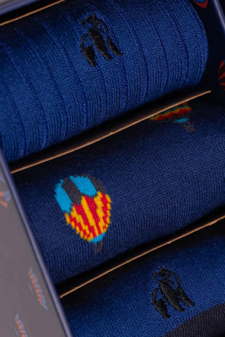 Hot Air Balloon Box of 3 Bamboo Socks - Blue - Image 4