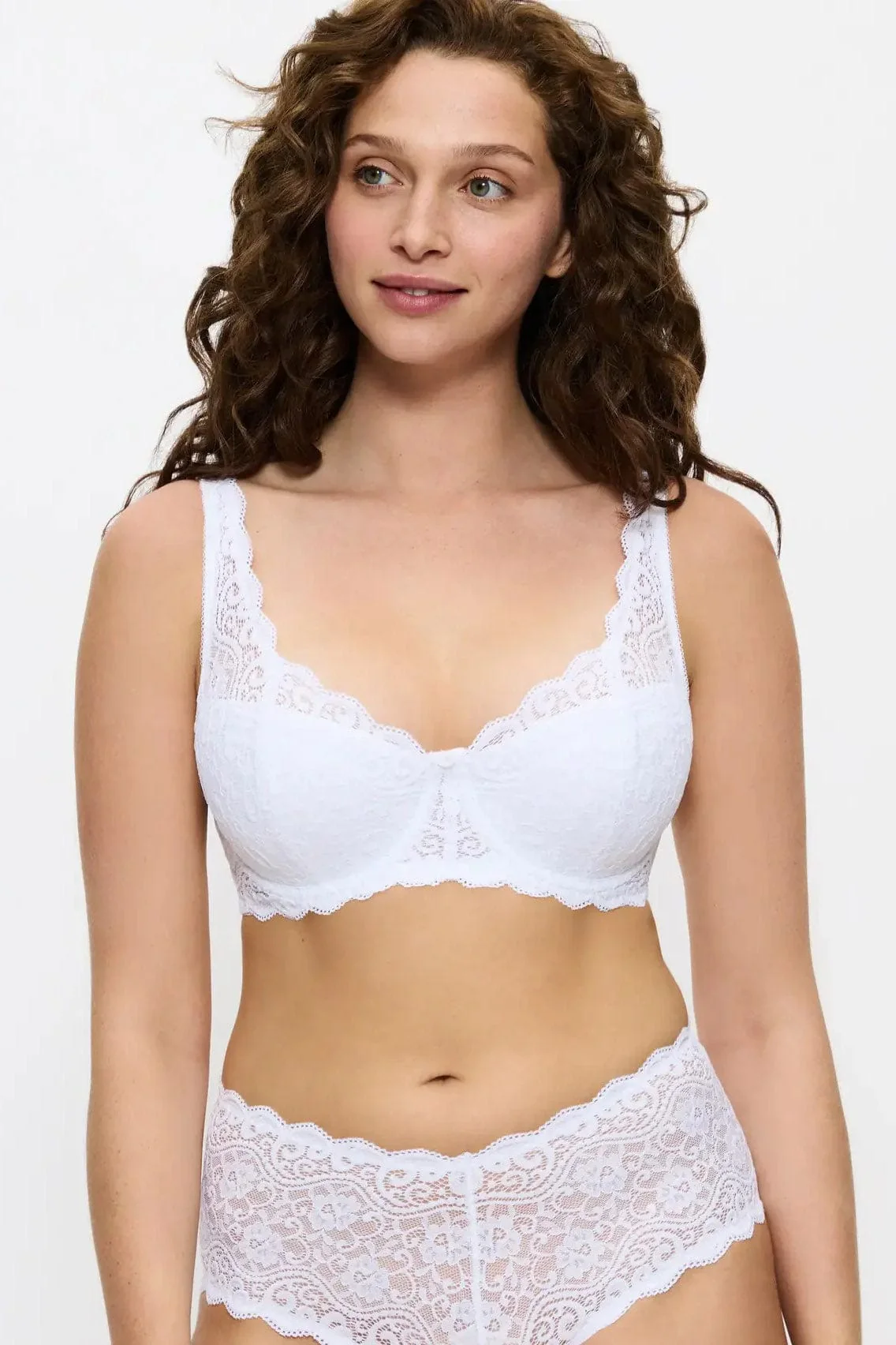 Amourette Wired + Padded Lace Bra - White - Image 2