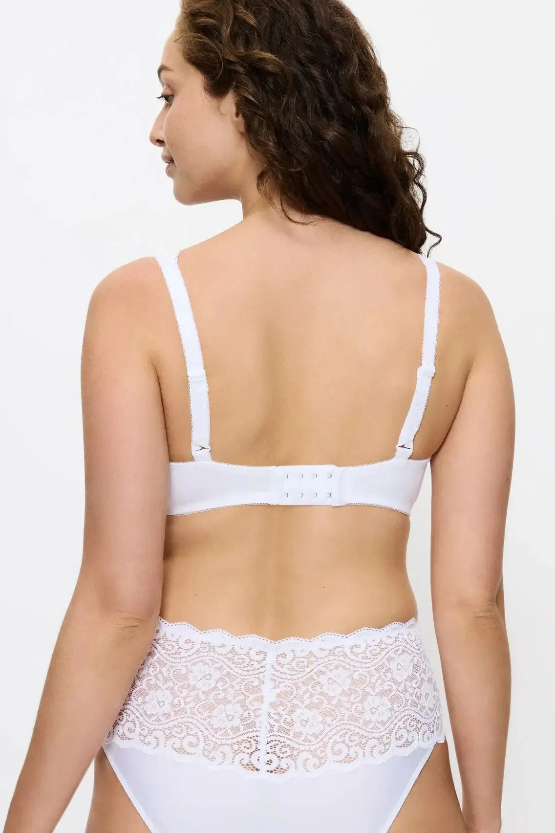 Amourette Wired + Padded Lace Bra - White - Image 3