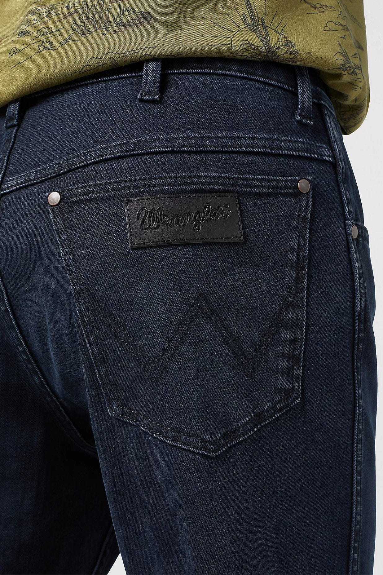 River Cotton Stretch Regular Tapered Jeans - Cloudy Skies - Image 5