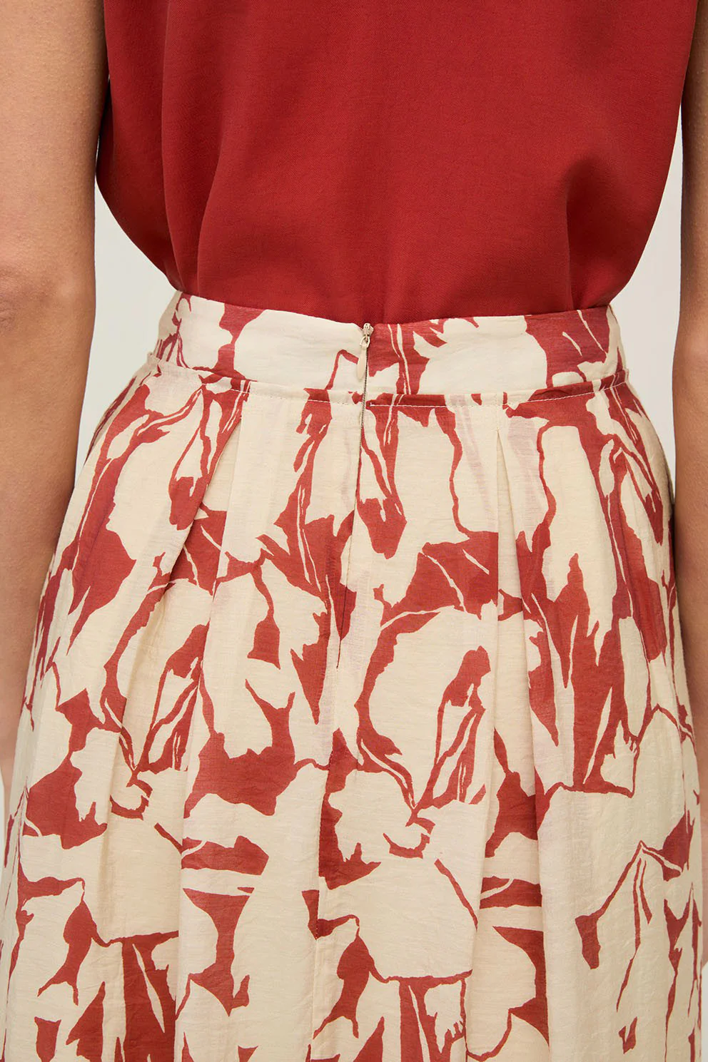 Floral Printed Midi Skirt - Dark Red - Image 5